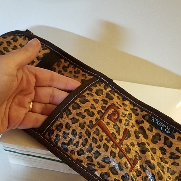 BJaxx Hot Iron or Curling Iron Leopard Animal Print Travel 13x5x1 Case - F - Picture 5 of 5